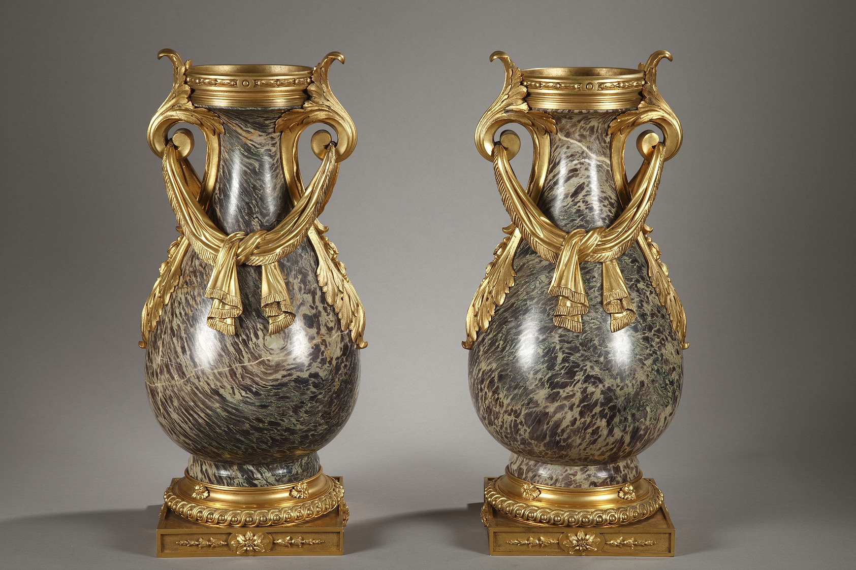 19th century pair of Russia jasper vases in Louis XVI style 
